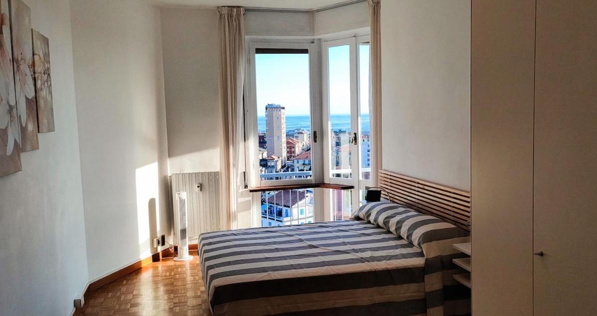 Super Vista Al Grattacielo Di Lavagna Apartment Ngoại thất bức ảnh