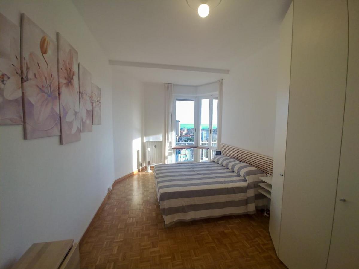 Super Vista Al Grattacielo Di Lavagna Apartment Ngoại thất bức ảnh