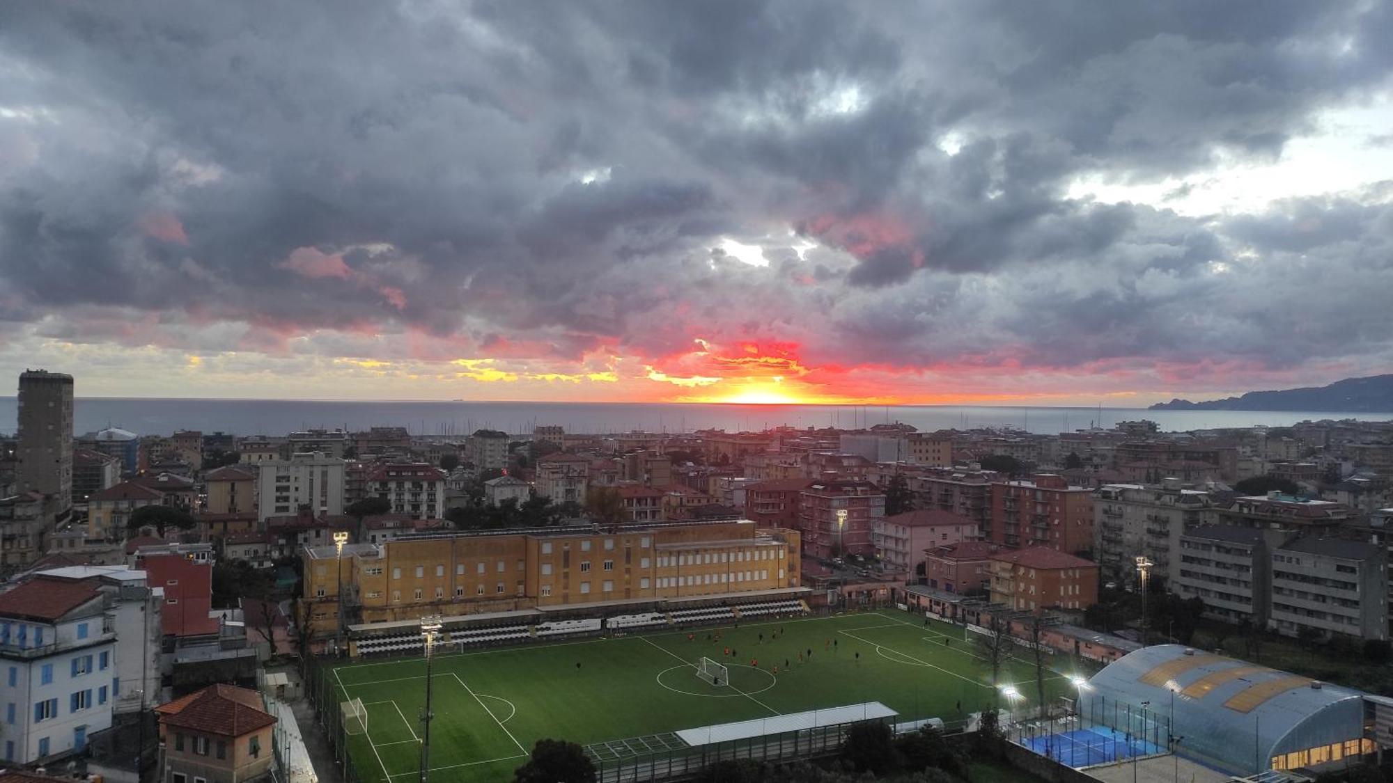 Super Vista Al Grattacielo Di Lavagna Apartment Ngoại thất bức ảnh
